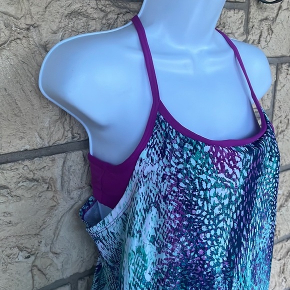 Fabletics Norwalk Tank Orchid Purple, Size Small Bult in Padded Bra Yoga Gym - Picture 5 of 13